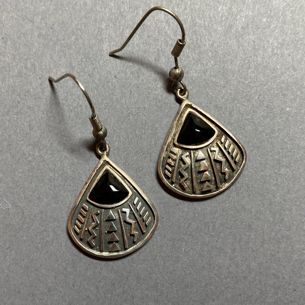 Vintage sterling  Silver black onyx abstract Teardrop Earrings